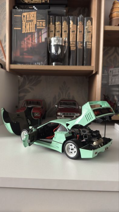 Модели 1/18 масштаб ( Kyosho )