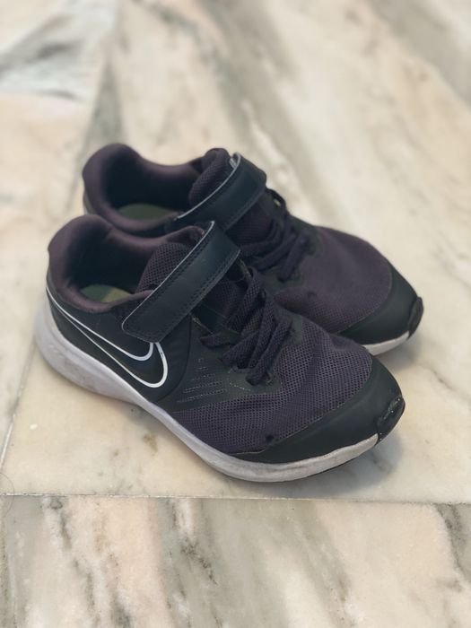 Adidasi nike negri, marimea 31