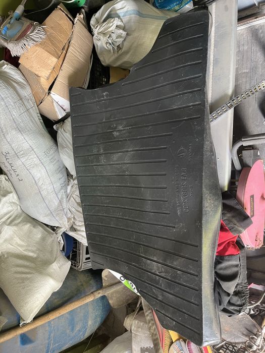 Коврик в багажник