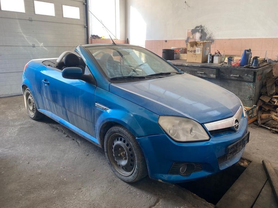 Dezmembram piese Opel Tigra B