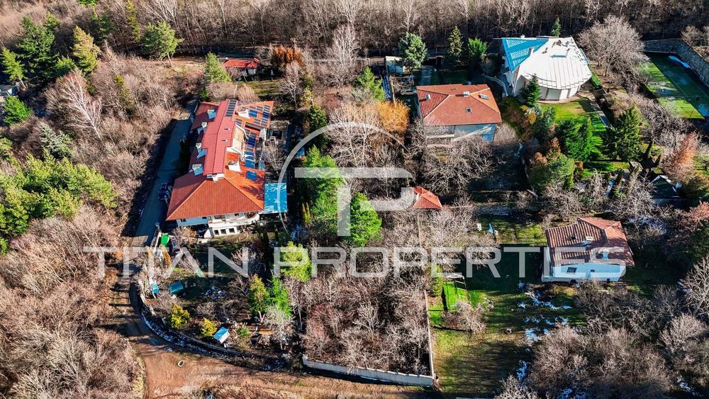 Продава се Парцел в София, в.з. Киноцентъра - 1935 кв.м за 204 €/кв.м - Снимка #3