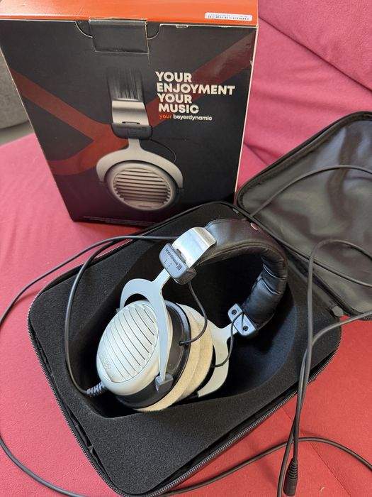Beyerdynamic DT 990 PRO 250 Ohm – Професионални студийни слушалки