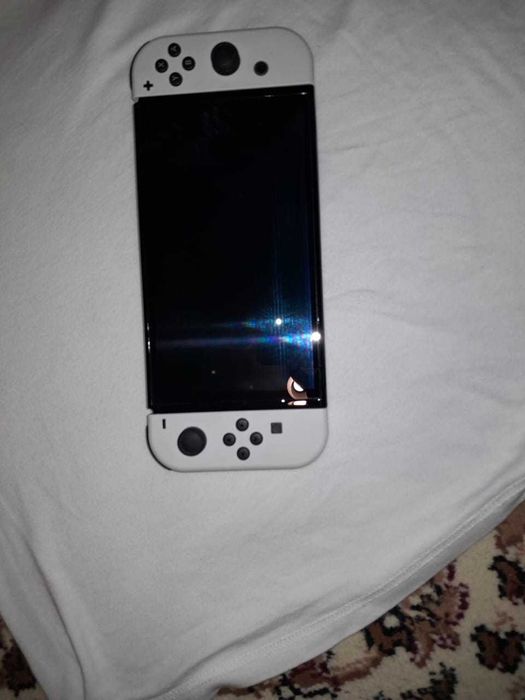 Нинтендо свитч Срочно Продам