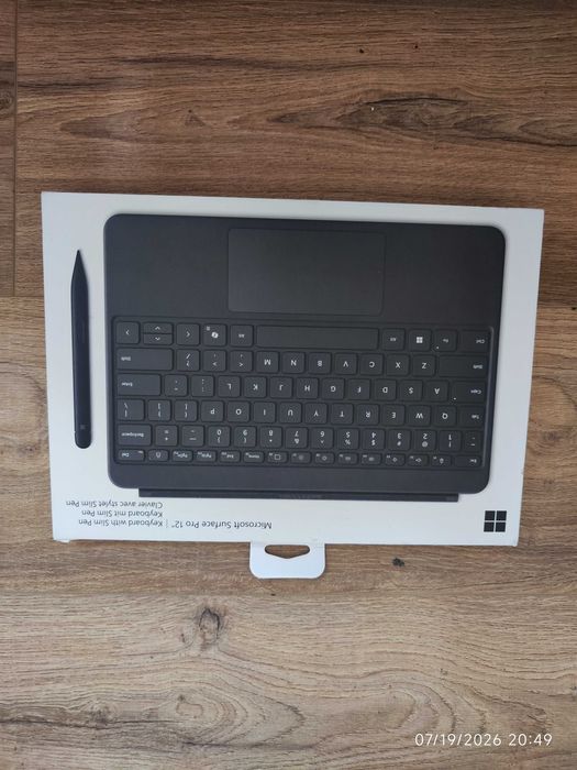 Microsoft Surface Pro 12″ Keyboard със Slim Pen – пълен комплект