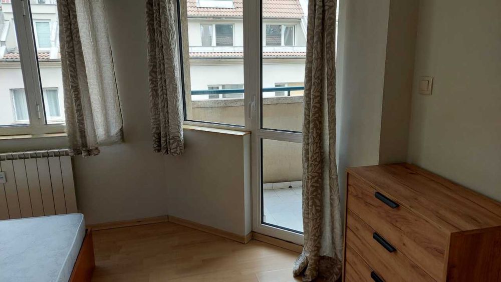 Дава се под наем Тристаен апартамент в София, Белите брези - 100 кв.м за 663 € - Снимка #3