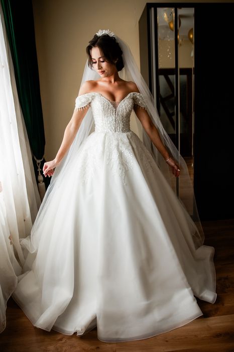 Vând rochie de mireasă mărimea 36/38