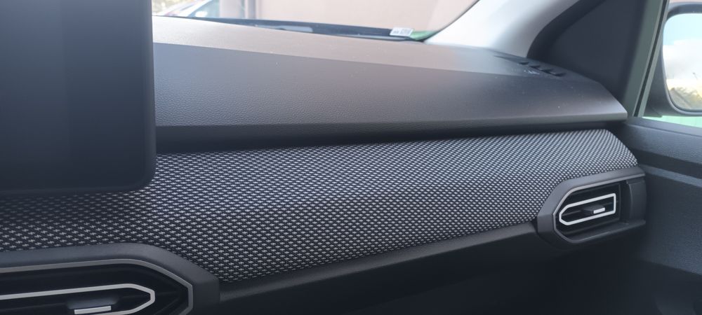 Дачия Сандеро 3 1.0 ТСЕ НА ЧАСТИ