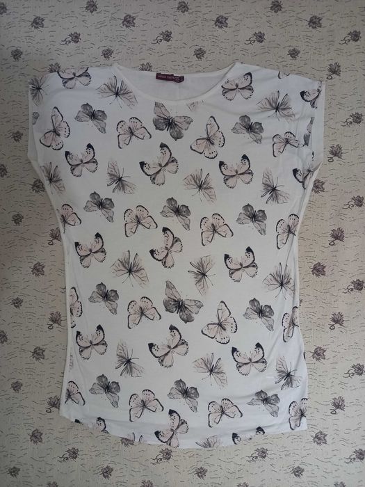 Дрехи дамски - всичко по 3 евро