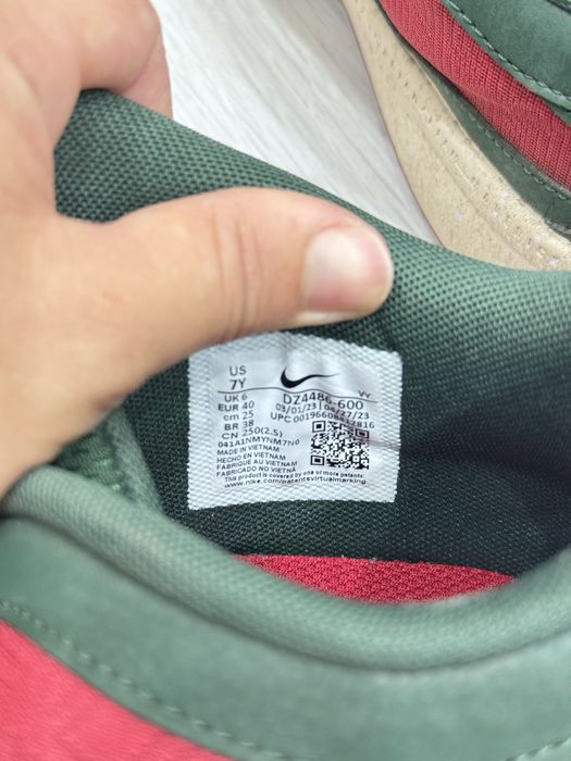 Продаю Кроссовки Nike