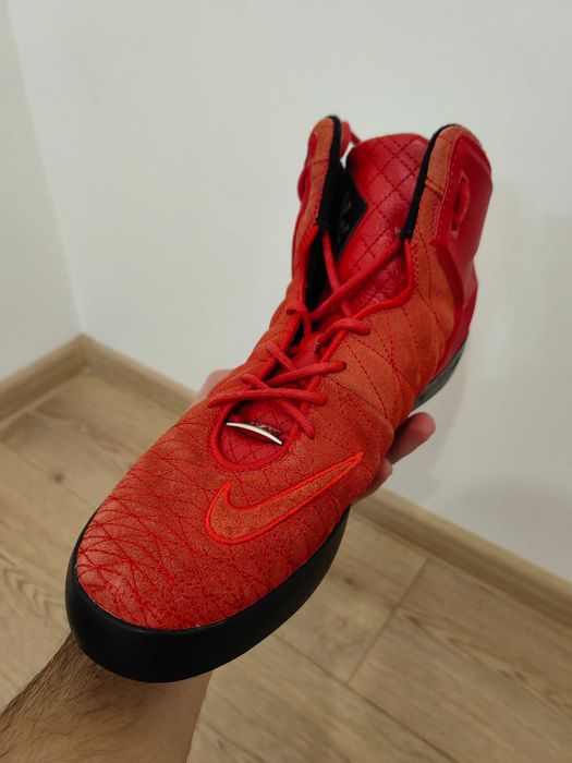 Обувки Nike LeBron