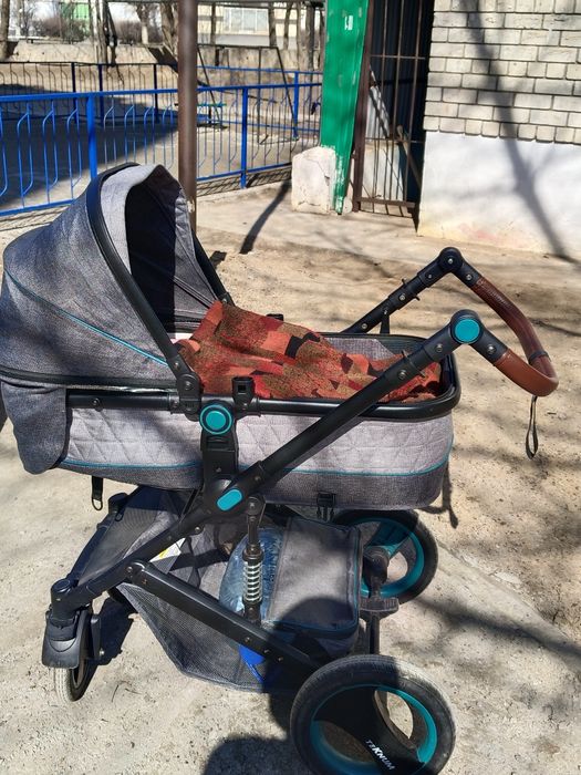 Продам коляску трансформер