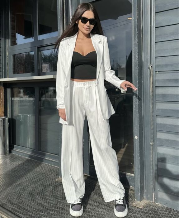 Костюм от две части сако и панталон