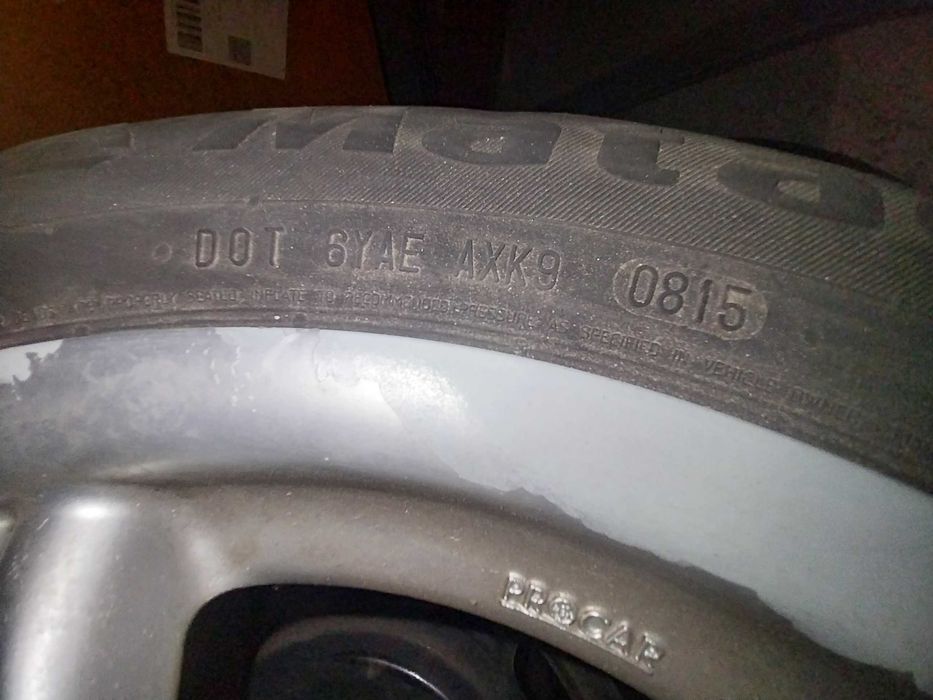 Cauciucuri plus jante auto