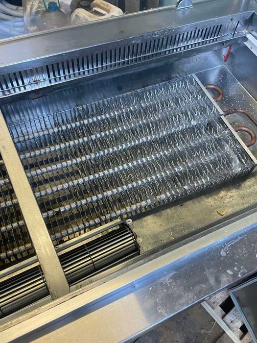 Хладилна витрина