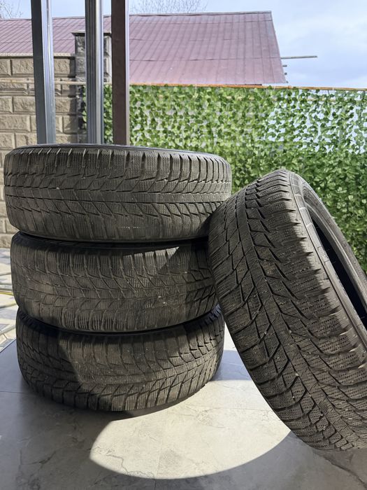 Зимняя резина 215/55/17