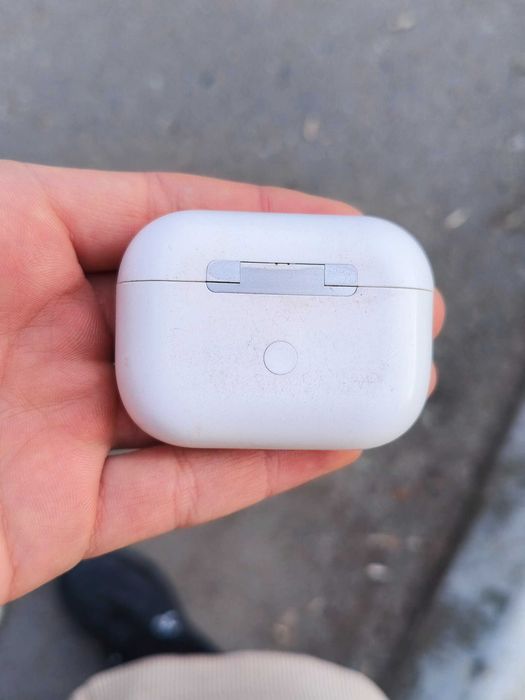 AirPods Pro (2-го поколения) — в отличном состоянии