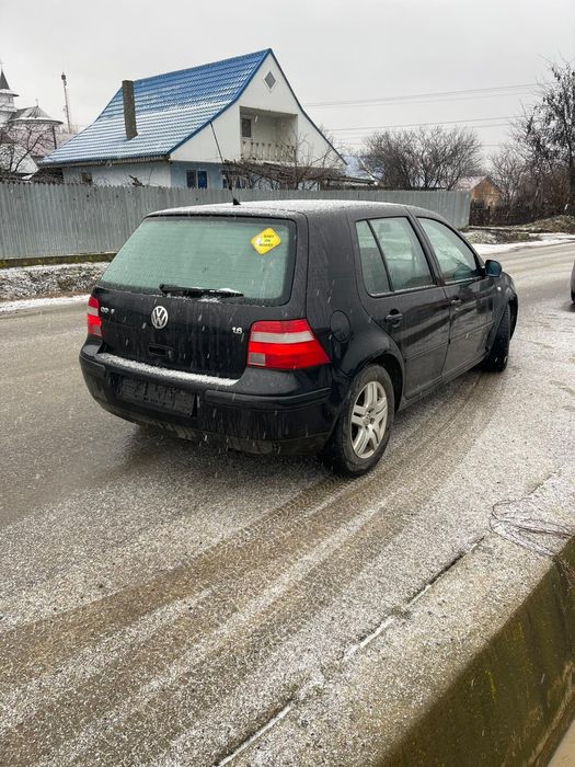 Vand golf 4  an 2003