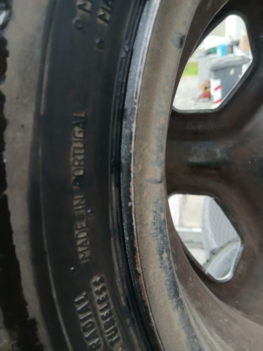 Set complet roti iarna Duster 2