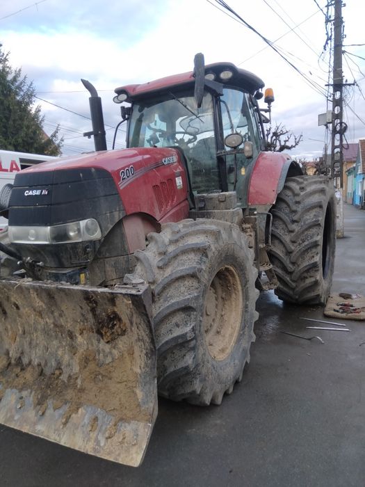 Reparatii roți de tractoare la domiciliu sau pe camp .