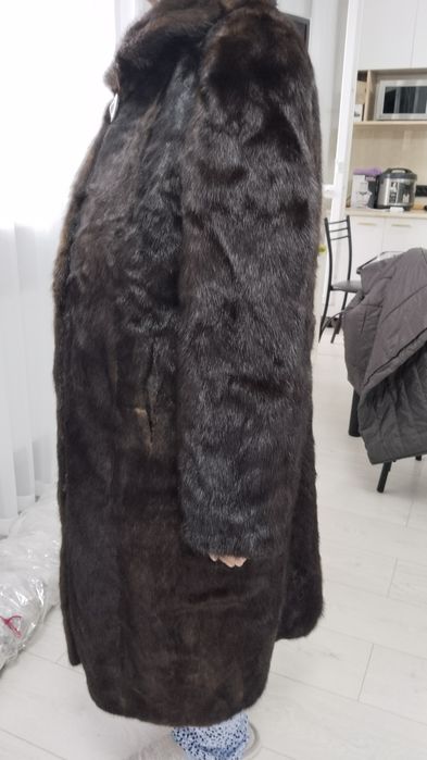 Продам шубу норковую