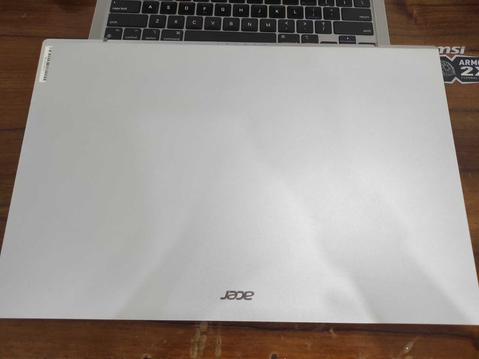 Acer Aspire 3 i7, 16 RAM, 512 SSD