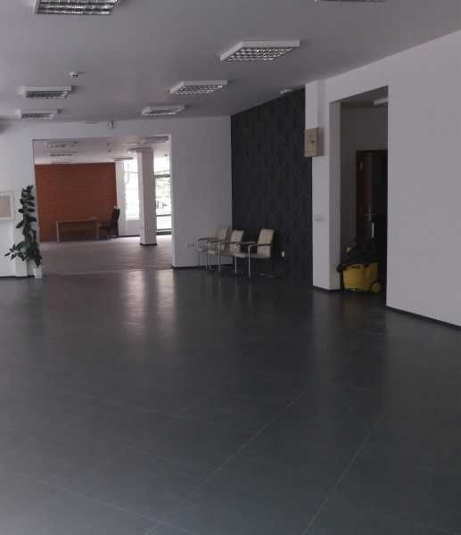 Продава се Офис в Варна, Левски - 155 кв.м за 8 €/кв.м - Снимка #2