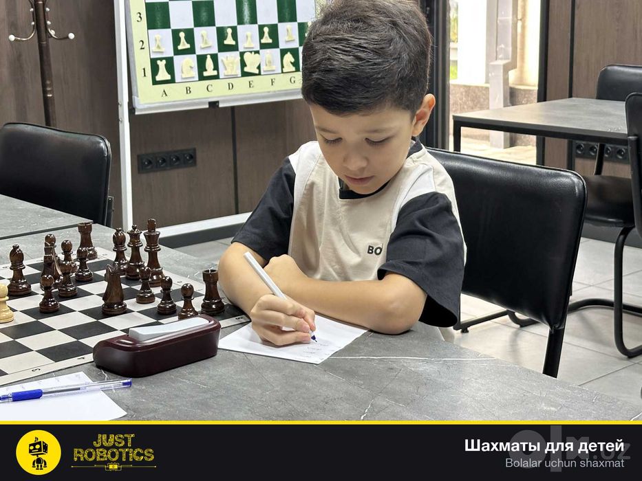Toshkentda bolalar uchun shaxmat to'garagi JustRobotics