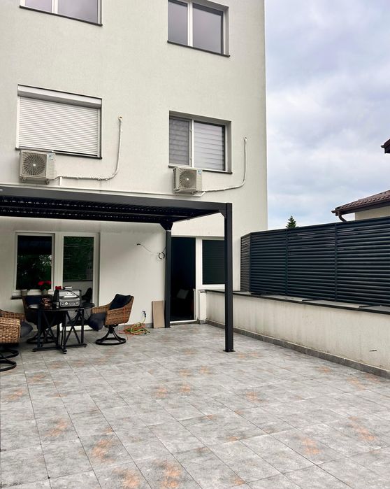 Apartament cu terasa