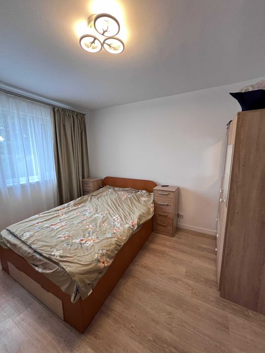 Vand Garsoniera zona Baneasa