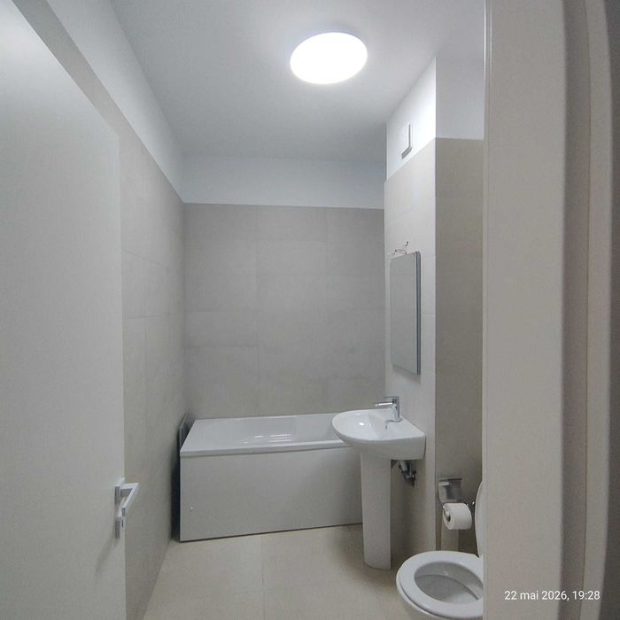 Ap 2 camere la parter in Exigent Plaza Faza 5, ideal pt. activități comerciale, dar si pt. locuit