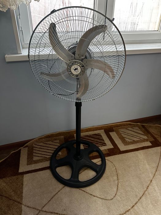 Вентилятор, мощный, практически новый!