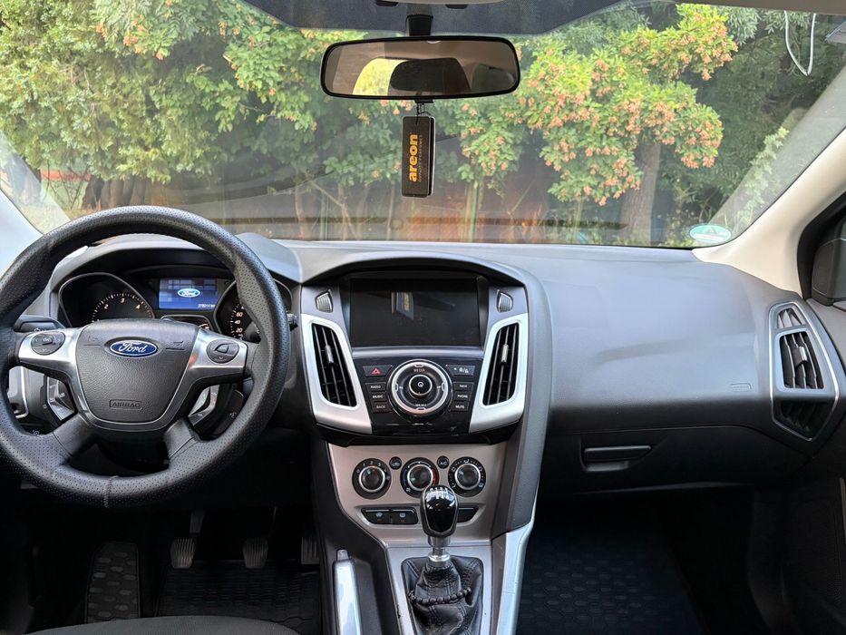 FORD Focus 2011 — imagine 3