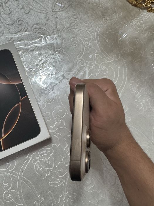 iPhone 16 pro max 1 tr