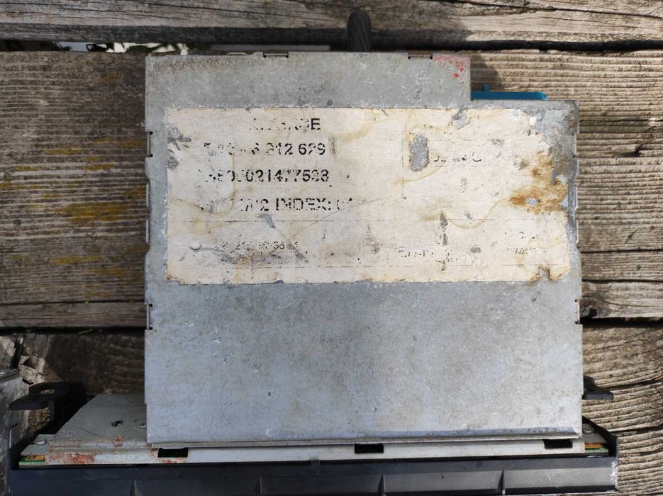 Lot 3 aparate auto BMW Casetofon Magazie 6cd Casetofon