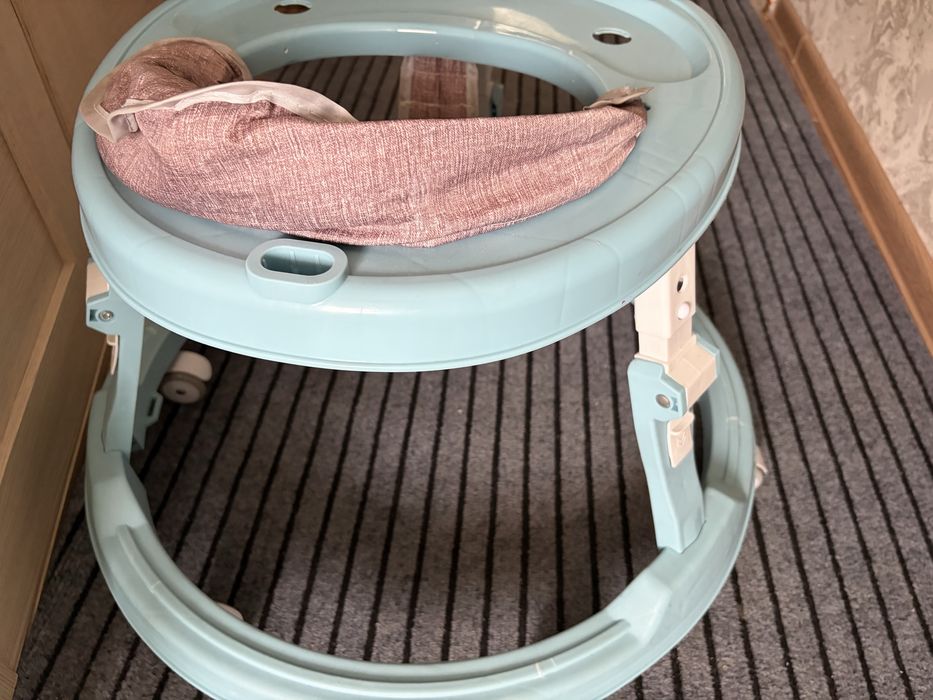 Продам б/у ходунки