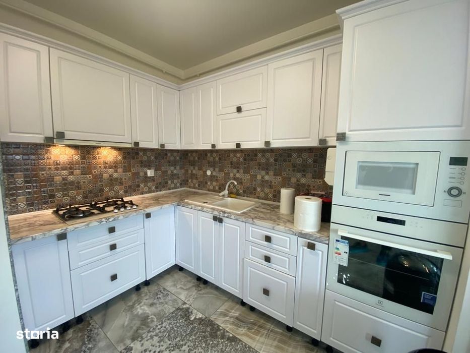 Apartament 3 camere, 2 bai, 86 mp utili, zona Avram Iancu