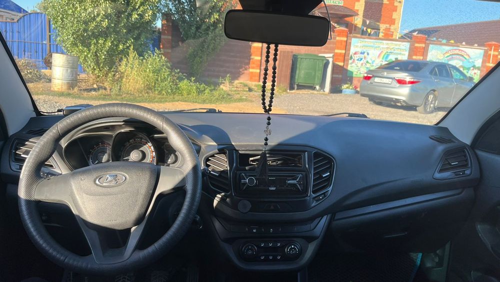 Легковой автомобиль