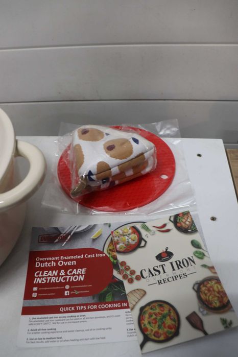 Емайлирана чугунена тенджера за печене Overmont 4.7L 26см