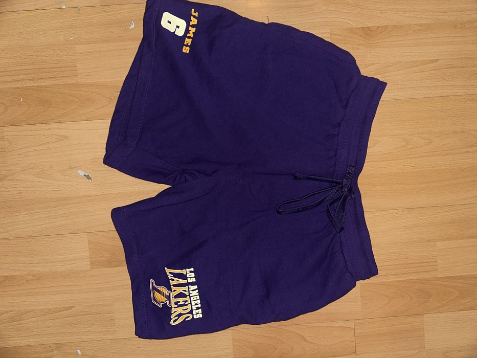 LeBron James #6 Lakers комплект: бяла тениска + лилави шорти NBA