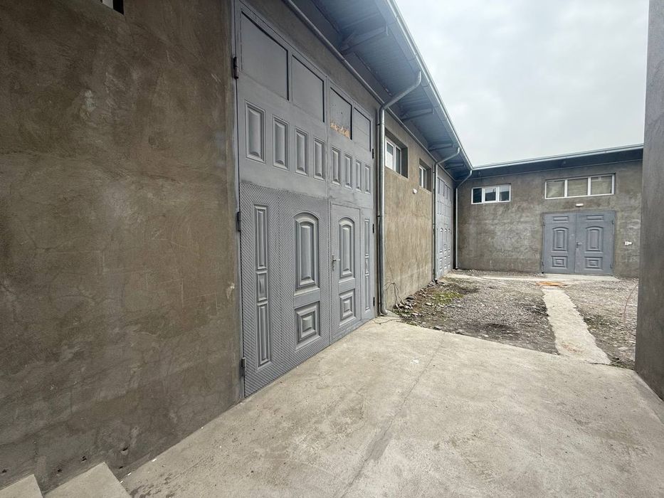 Продаётся  1 800 м² мебельный цех.