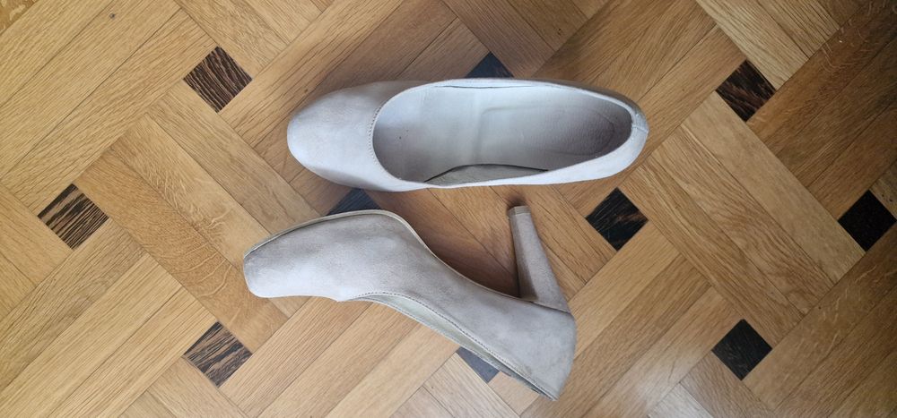 Официални кожени обувки на ток, 42 номер