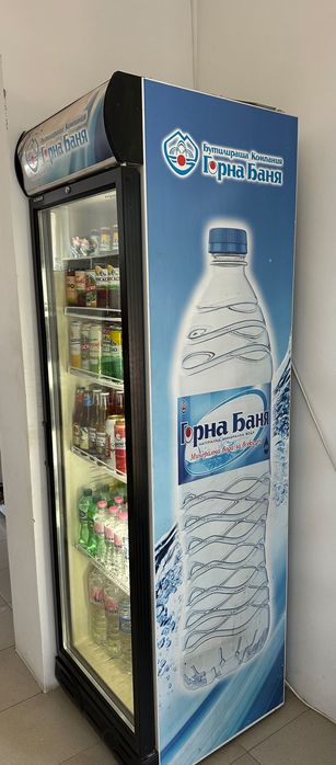 Продавам професионална хладилна витрина Klimasan – работеща