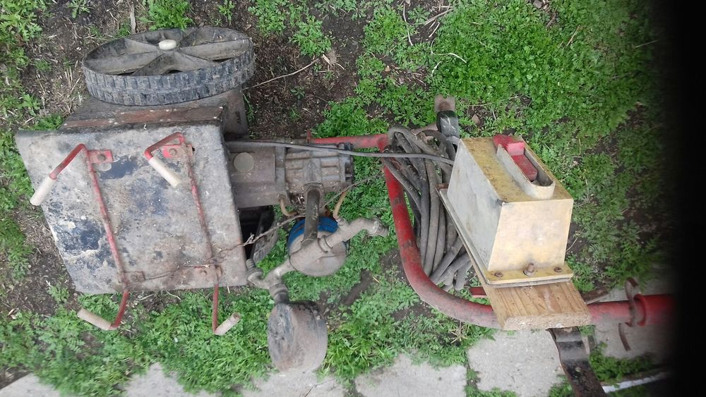 Доилен агрегат..