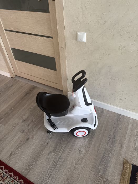 Машина электронная детская