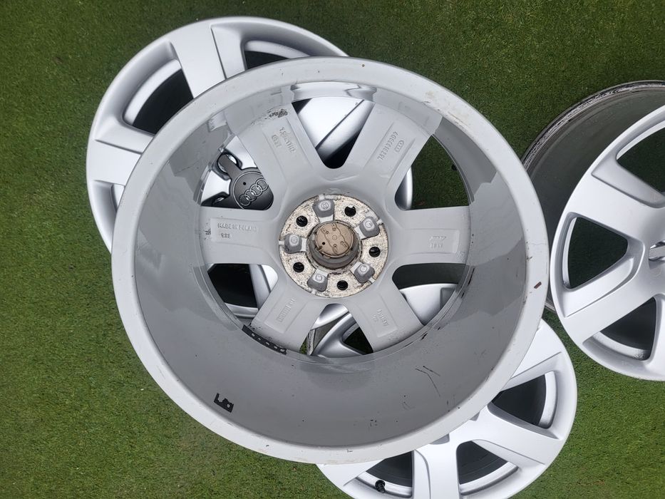 17 5x112 Audi Vw лети джанти 5х112