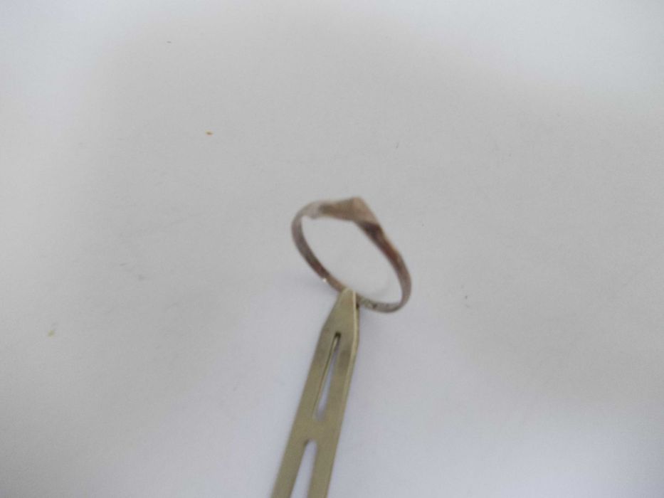 Inel vechi din argint (19)