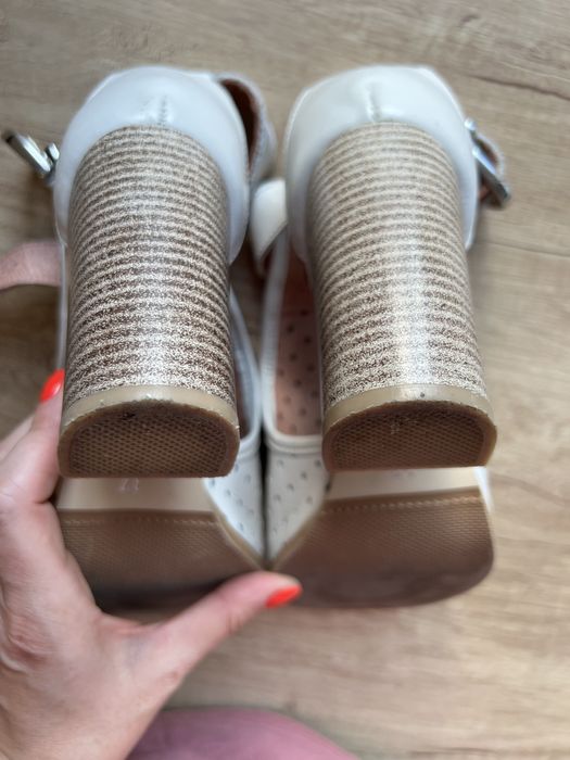 Sandale de piele mar 37