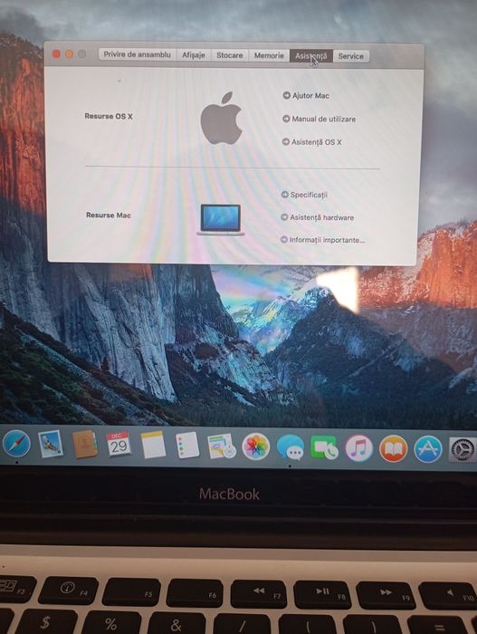 Vând laptop MacBook