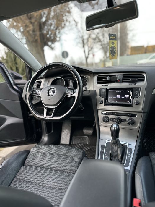 Volkswagen golf 7 variant