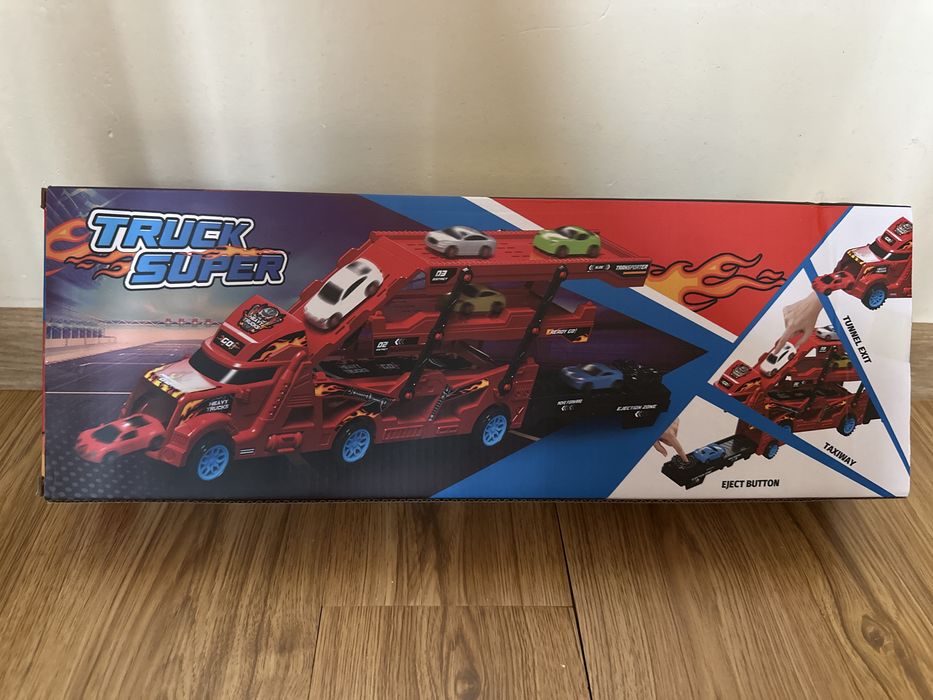 Camion jucarie pentru transport masinute